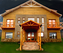 book Hosteria Lupama