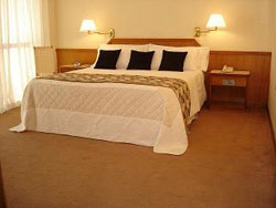 book Cuatro Reyes Hotel