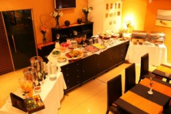 book Howard Johnson Hotel & Suites Recoleta
