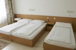 Family Room for 3 people - Daily Rate
