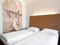 Theme Double Room Economy - Daily Rate - AirCon available