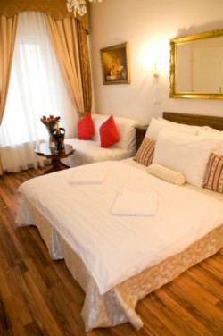 book Hotel Donatello