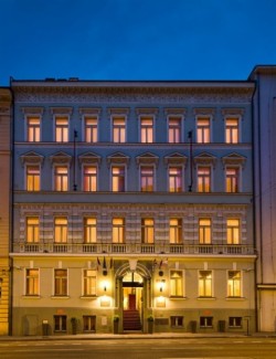book Hotel Raffaello Prague