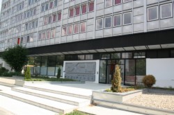 book Dahlia World Apartments