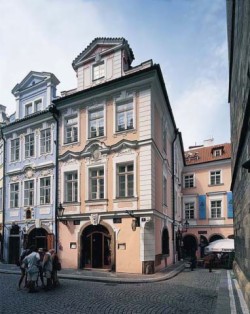 book Hotel Pod Vezi
