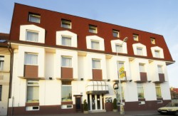 book Hotel Henrietta