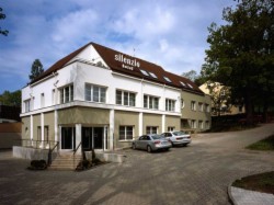 book Hotel Silenzio 