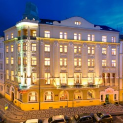 book Hotel Theatrino