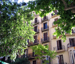 book Apartment Six Rooms