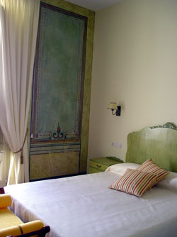 book Hotel Palou