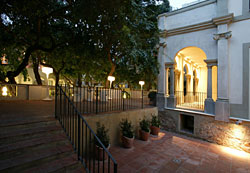 book Hotel Petit Palace Opera Garden