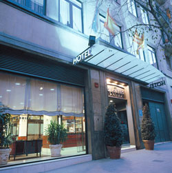 book Hotel Glories