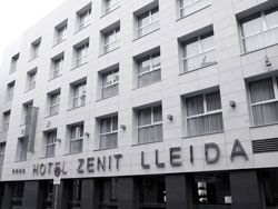 book Hotel Zenit Lleida