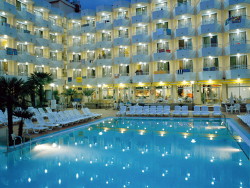 book Hotel Oasis Tossa