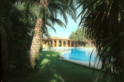 book Hotel Luna Club
