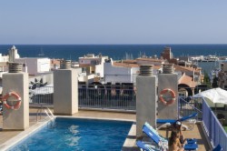 book Apartamentos Arago