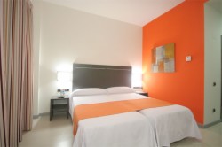 book Hotel H2 Sant Cugat