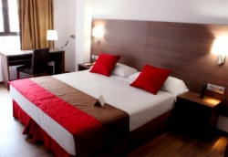book GBB Hotel Auto Hogar
