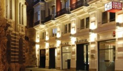 book Hotel Petit Palace Bristol