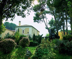 book Hotel L'Estacio