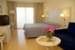 book Hotel AGH Canet