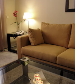 book Apartamentos Lux Sevilla Bormujos