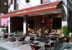 book Arcea Hotel Los Lagos