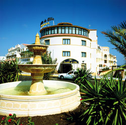 book Aparthotel Castillo de Elba