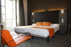 book Hotel Petit Palace Sevilla Santa Cruz
