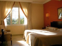 book Ayre Hotel Cordoba