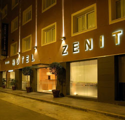book Hotel Zenit M�laga