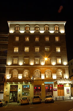 book Hotel Husa Plaza del Angel