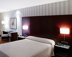 book Hotel Zenit Pamplona