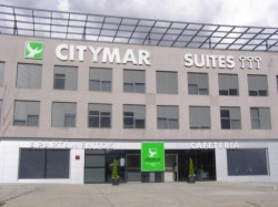 book Apartamentos Citymar Vega de Triana