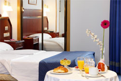book Ayre Hotel Ramiro I