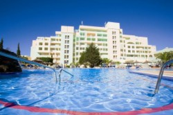 book Apartamentos Citymar Mar y Golf