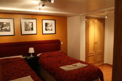 book Apartamentos Madrid Atocha