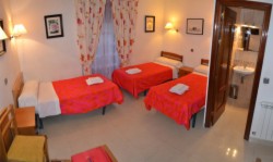 book Hostal La Ba�ezana