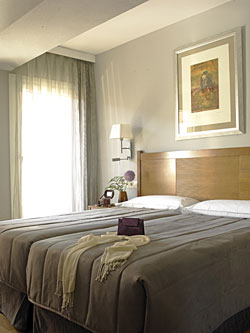 book Hotel Lope de Vega Madrid