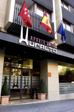 book Aparto Suites Muralto