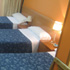 madrid hostal pez azul triple room