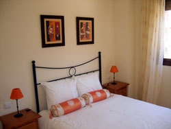 book Apartamento Airport M40