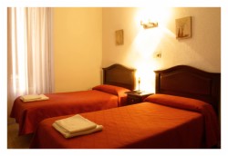 book Hostal Condestable