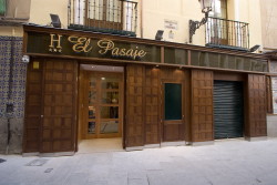 book Hotel El Pasaje