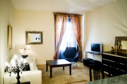 book Apartamento Latina Palace