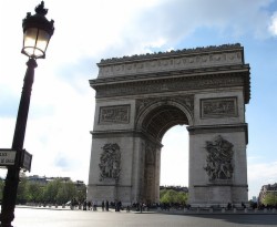 Discover PARIS - week-end special offer !