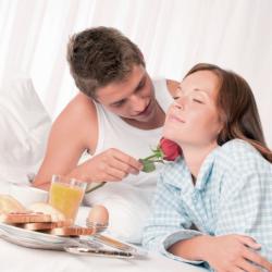 Ein Monat voll Romantik ab €146. Jetzt Buchen