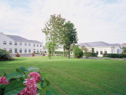 book Keadeen Hotel