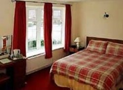 book Kincora Lodge Guesthouse