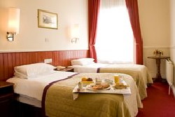 book Lansdowne Hotel